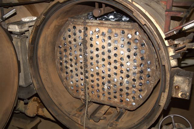 The chain attached to the last cart
