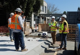 Tailgate training on a construction jobsite