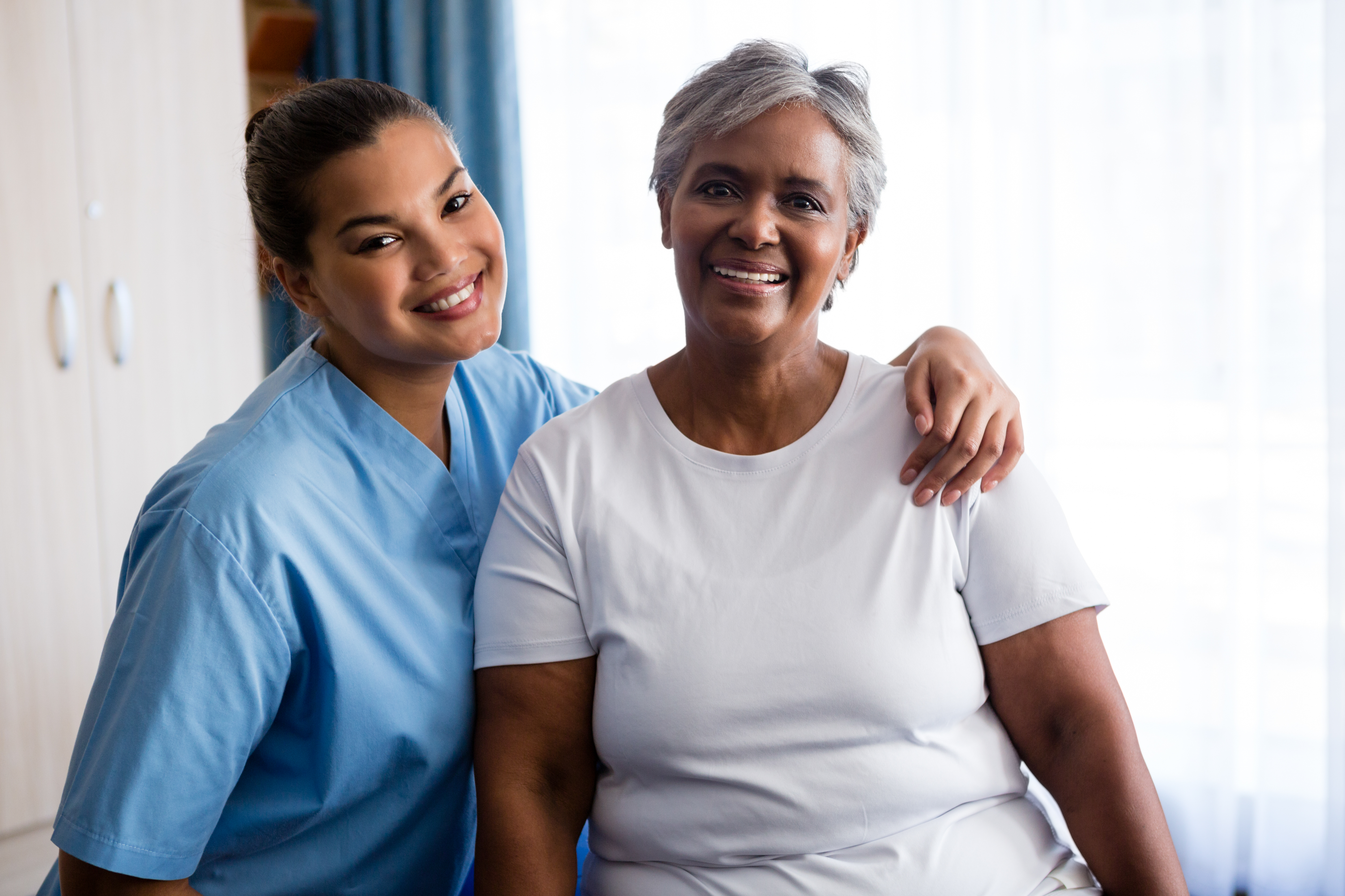 GettyImages-830428226NurseHuggingPatient